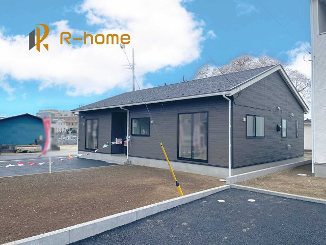 下妻市下妻乙第12　新築戸建て　1号棟の外観|建物完成いたしました！
ご予約で『平日』や『夕方』などでもご見学可能です！