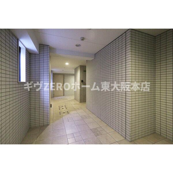 UresidenceUESHIOのエントランス