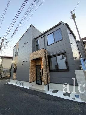 中野区野方２丁目のアパートの外観