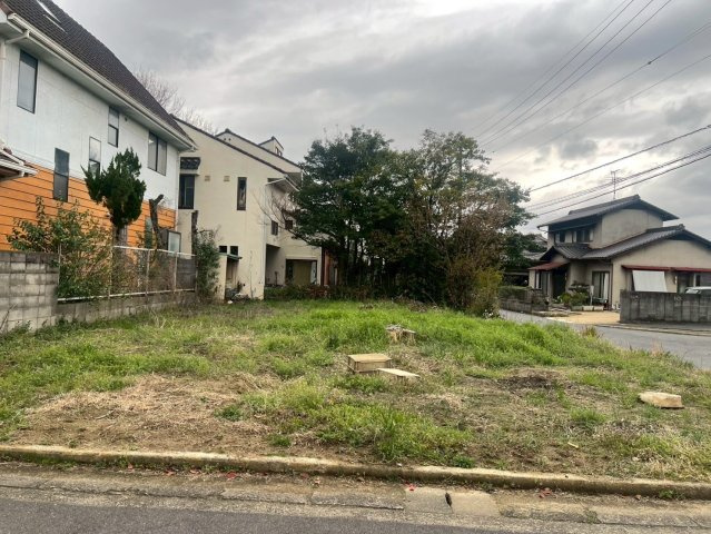東粒浦　のどかな分譲団地の中の角地の外観