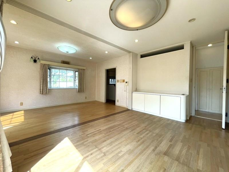 横浜新町１丁目　中古戸建の洋室