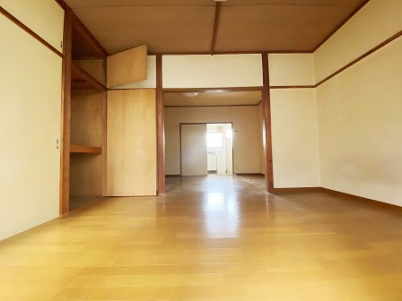 コーポ谷口の居間・リビング|使いやすい居間です