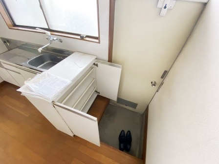 コーポ谷口の玄関|明るい玄関です