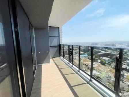 プラウドシティ武蔵浦和ステーションアリーナのバルコニー|バルコニー付きです