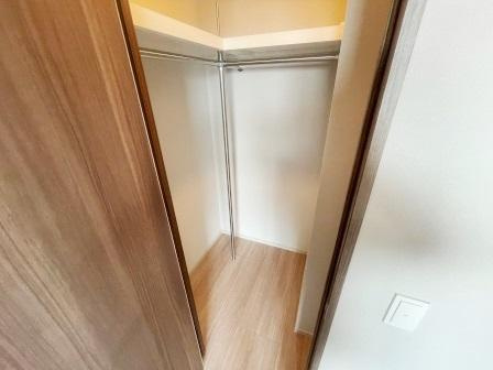 プラウドシティ武蔵浦和ステーションアリーナの内装|明るい色調の室内です