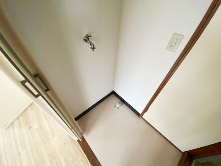 コーポさくらの設備|洗濯機置場