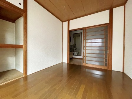 さいたま市桜区大字下大久保の賃貸マンションの居間・リビング|ゆったりとした居間です