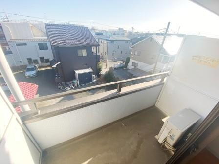 ビラＦＯＸのバルコニー|陽当たり良好なバルコニーです