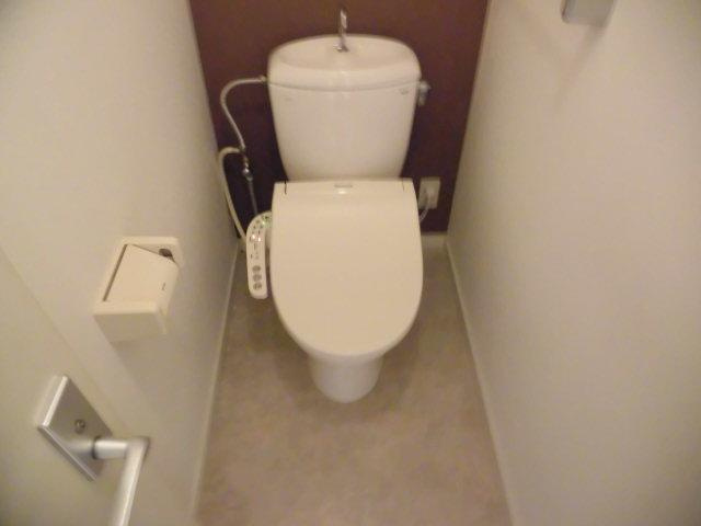 南浦和パークメゾネットのトイレ|シンプルで使いやすいトイレです