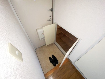 さいたま市桜区栄和５丁目のアパートの玄関|きれいな玄関です