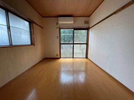 さいたま市桜区大字下大久保のハイツの居間・リビング