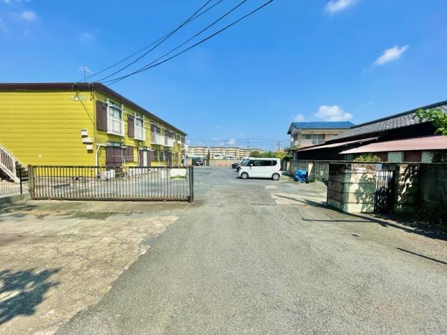 さいたま市西区大字島根のアパートのエントランス