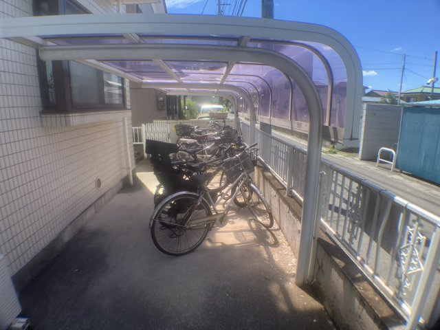 さいたま市中央区上峰１丁目の賃貸マンションの駐車場|駐輪場