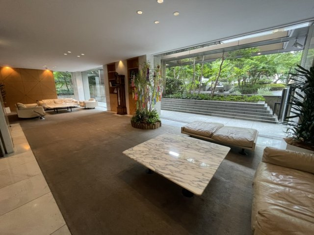 【エントランス】