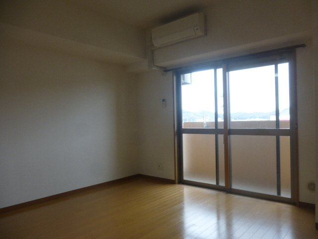 ハイトピア姫路の洋室