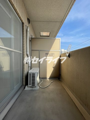 大阪市東成区中本３丁目の賃貸マンションのバルコニー