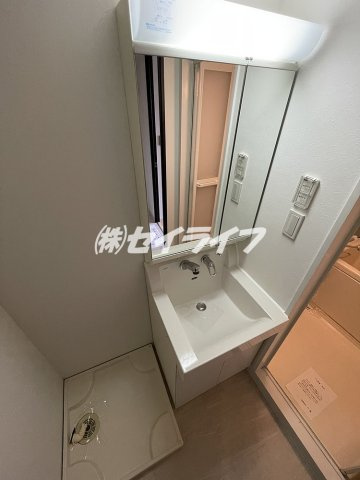 大阪市東成区中本３丁目の賃貸マンションの洗面所