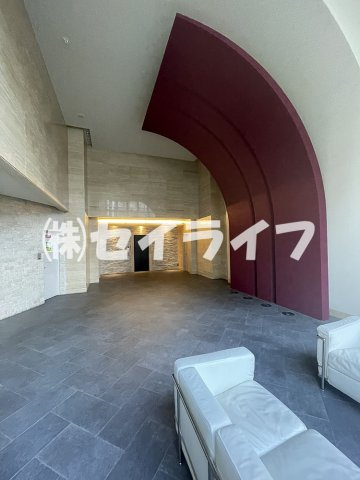 大阪市東成区中本３丁目の賃貸マンションのロビー