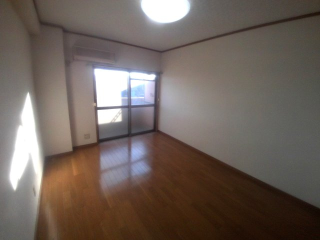 ポコアポコ明石鍛冶屋町Ⅲ番館の寝室