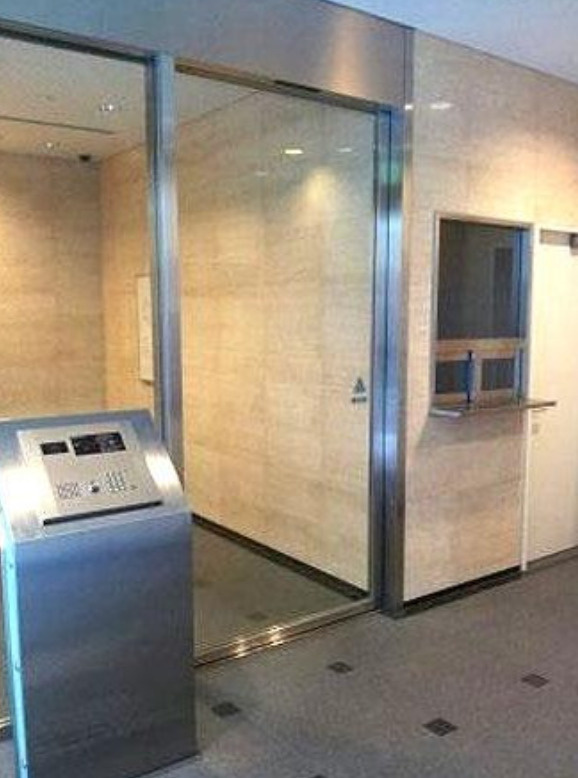 ラクアスレジデンス東新宿のロビー