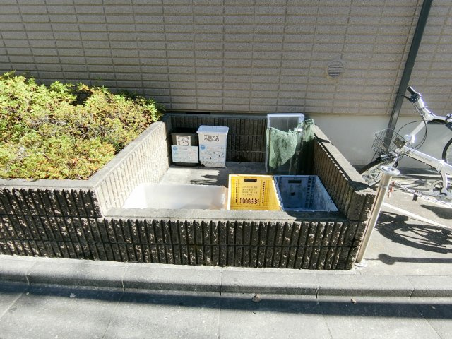 フォレスト高円寺のその他共用部分|★敷地内ゴミ集積場★