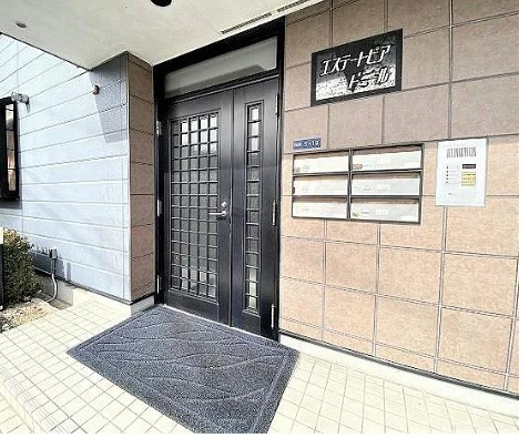 エステートピアドミールのエントランス