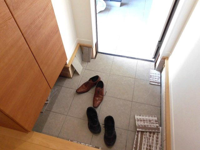 アルポルト上ノ丸の玄関