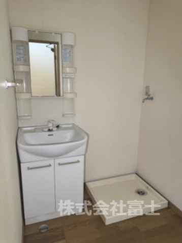 メゾン・ド・パッサーレの独立洗面台