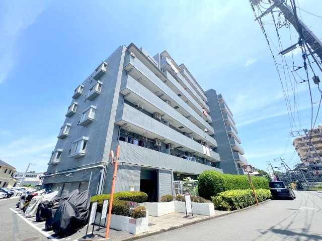 コスモ立川サングレイス　の外観