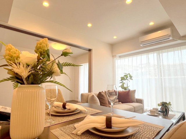 コスモ立川サングレイス　の居間・リビング