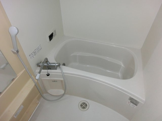 レジデンス東櫛原の浴室