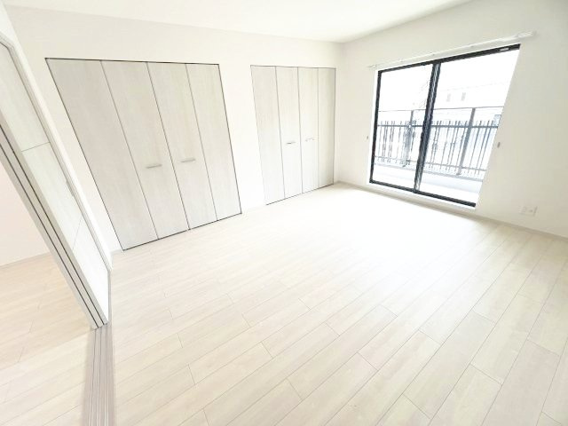 【寝室】 | ソレイエール