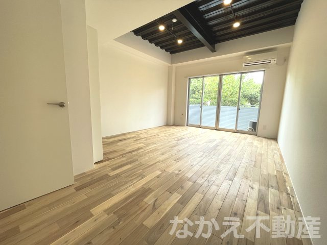 【居間・リビング】 | ゆったりとした居間です