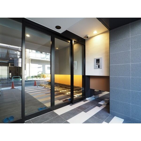 エステムコート名古屋新栄Ⅲグローリィのエントランス