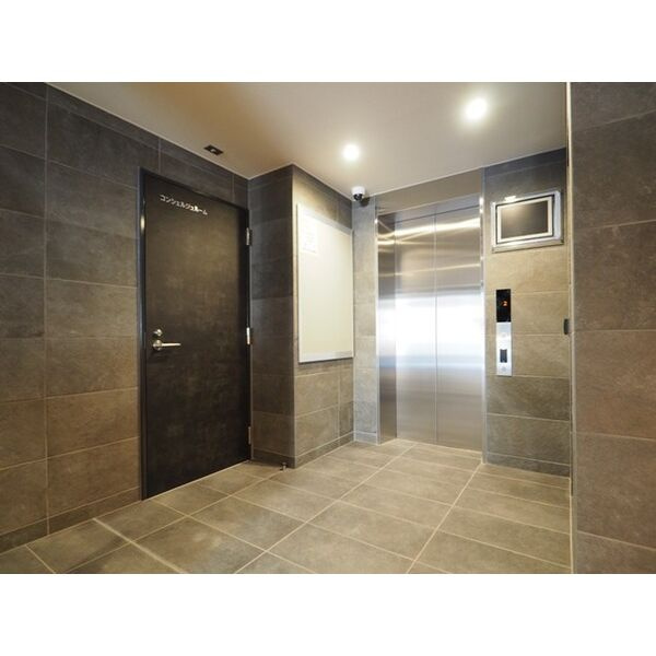 エステムコート名古屋新栄Ⅲグローリィのロビー