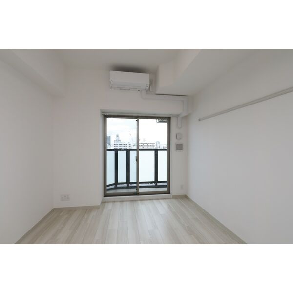 エステムコート名古屋新栄Ⅲグローリィの居間・リビング