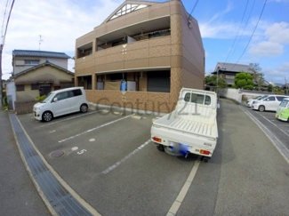 【駐車場】