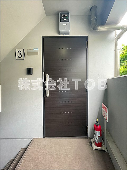 【その他】 | KAMIKITA　TERRACE　ーカミキタテラスー | 玄関ドア※別号室同間取り参考写真