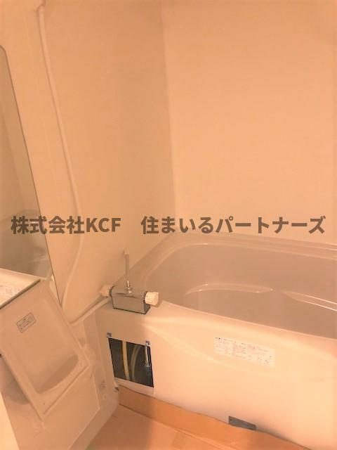 グランドシャルドンの浴室|コンパクトで使いやすいお風呂です