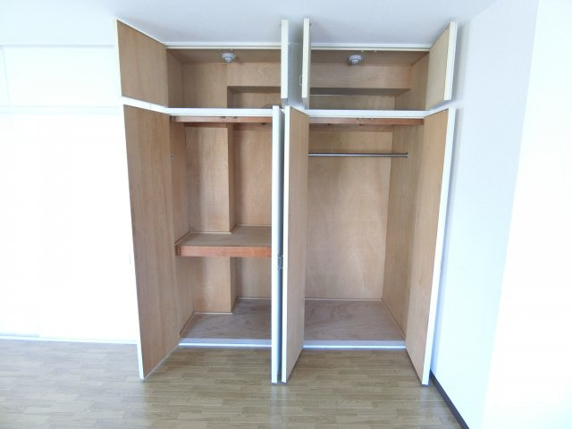 メゾンアルカディア金剛の収納