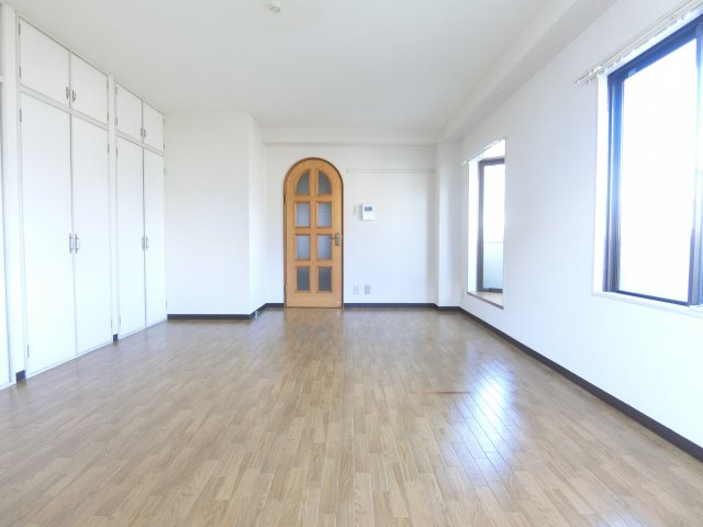 メゾンアルカディア金剛の寝室