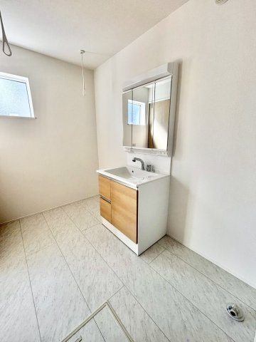 リナージュ名古屋緑区東神の倉3丁目24-1期　全4棟　新築戸建の独立洗面台