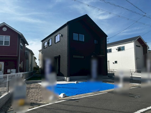 リナージュ名古屋緑区東神の倉3丁目24-1期　全4棟　新築戸建の前面道路含む現地写真