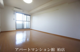 【居間・リビング】 | セントラルパーク　ウッズ