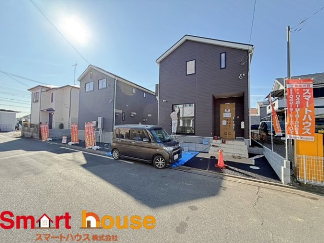 武蔵村山市中原　新築５棟の前面道路含む現地写真|車2台駐車可能！
セカンドカーをお持ちのご家庭でも安心です♪