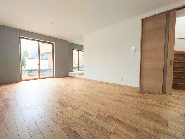 【居間・リビング】の画像