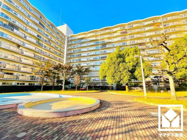 深草西浦住宅の外観