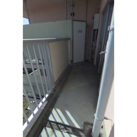 メゾン岩倉のバルコニー