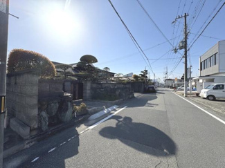 【前面道路含む現地写真】