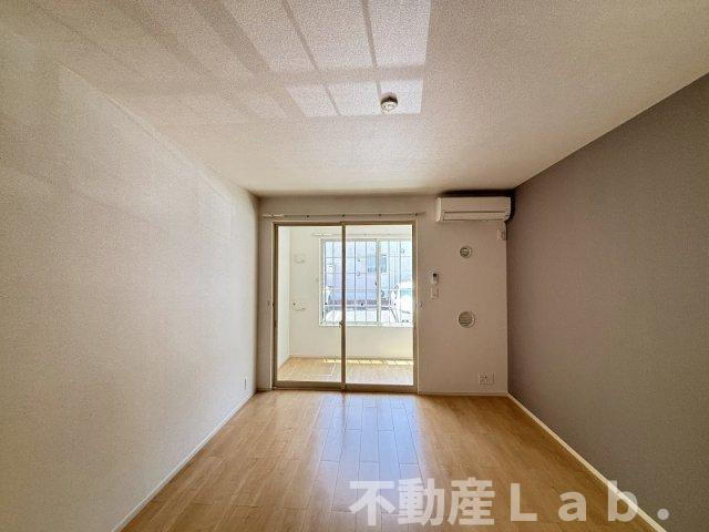 ＧＲＡＮＤ　ＡＤＲＥＡ　Ⅱの居間・リビング